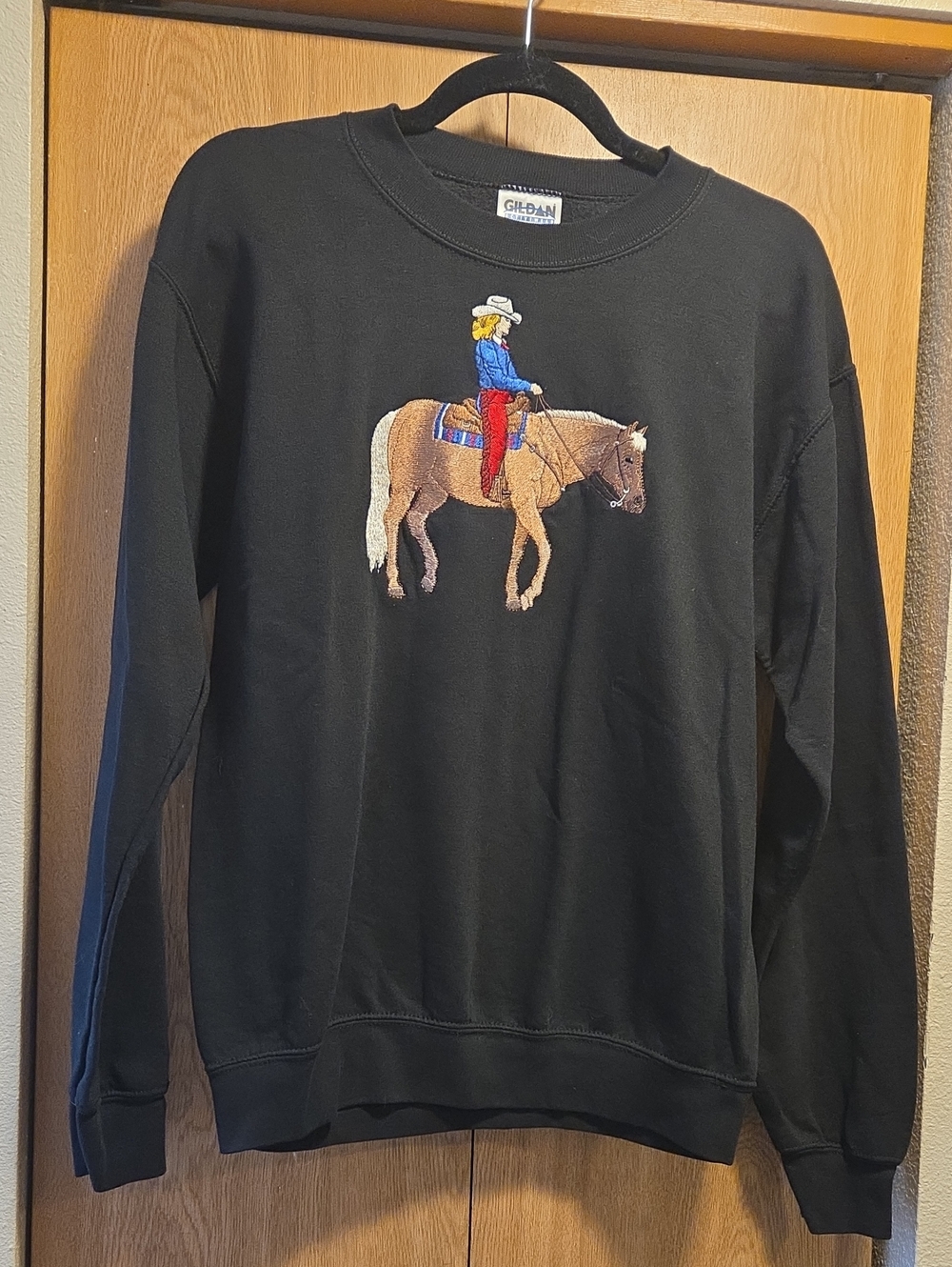 Vintage Horse Cowgirl Embroidery Gildan Heavyweight Crewneck Womens Small